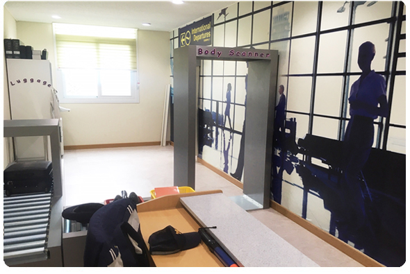 입국심사실 이미지.